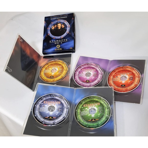 Stargate  TV Series DVD Seasons 1, 2 and 5 SG-1 Complete season - Picture 3 of 7